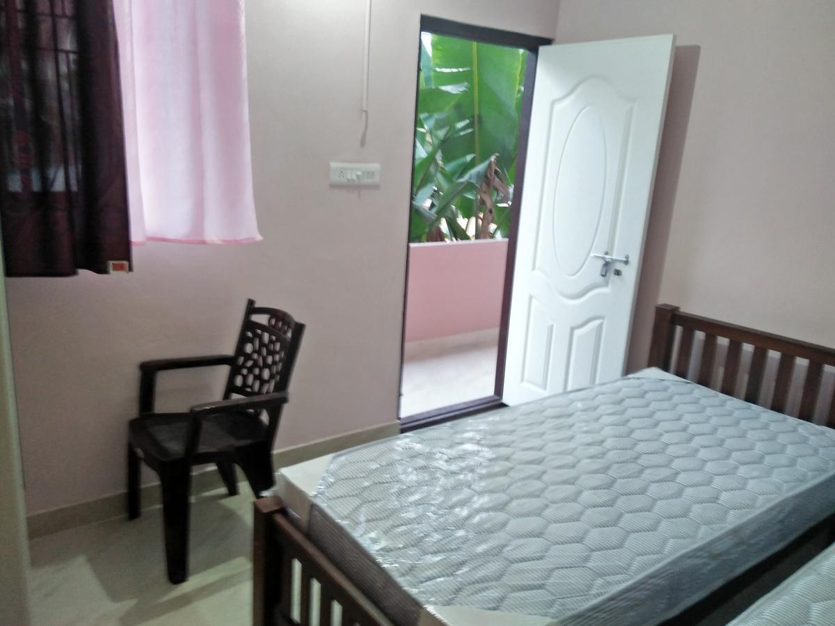 Metro Mens Hostel Kochi Εξωτερικό φωτογραφία